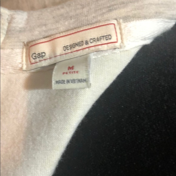 Gap designed and crafted tunic - Picture 4 of 4